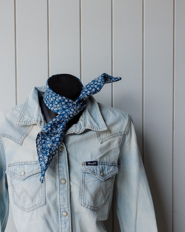 Neck Tie Navy & White