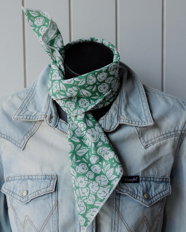Neck Tie Green Rosette
