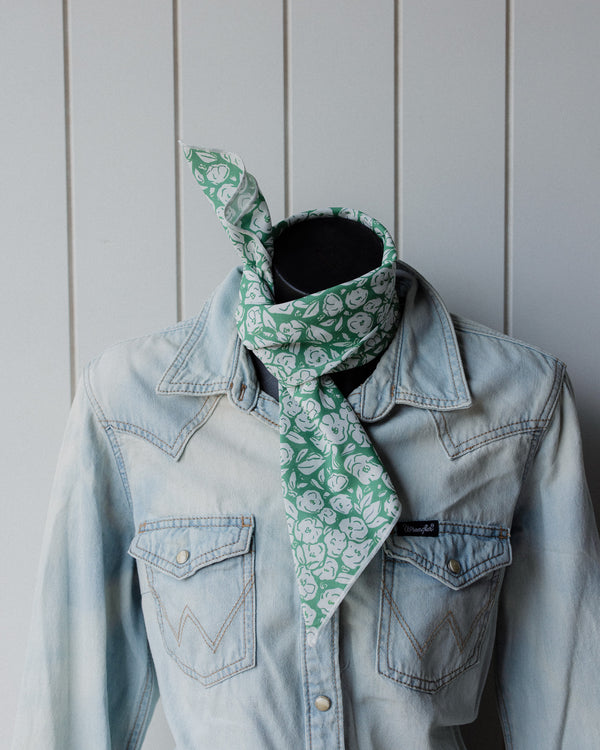 Neck Tie Green Rosette