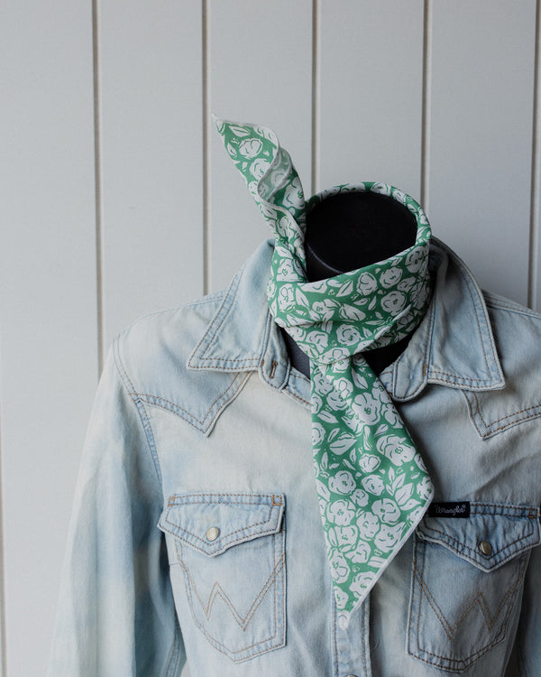 Neck Tie Green Rosette