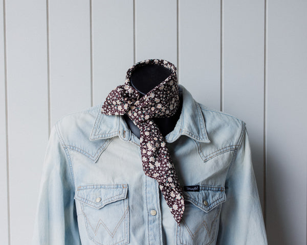 Neck Tie Choc Floral
