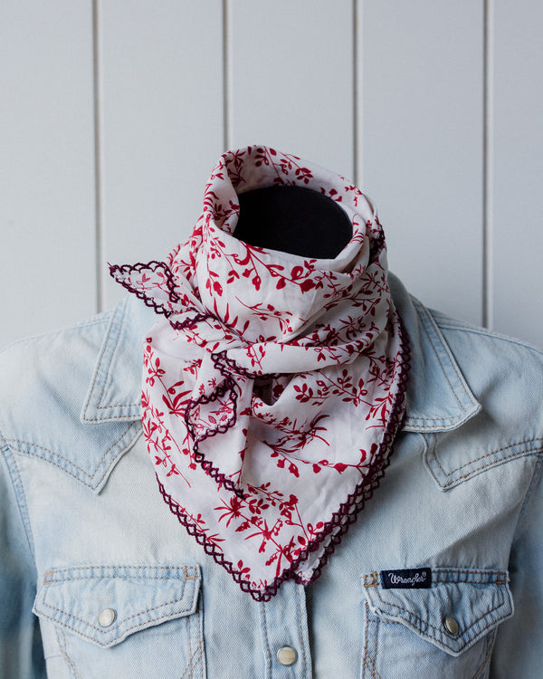 Laced Trim Scarf Crimson Cream