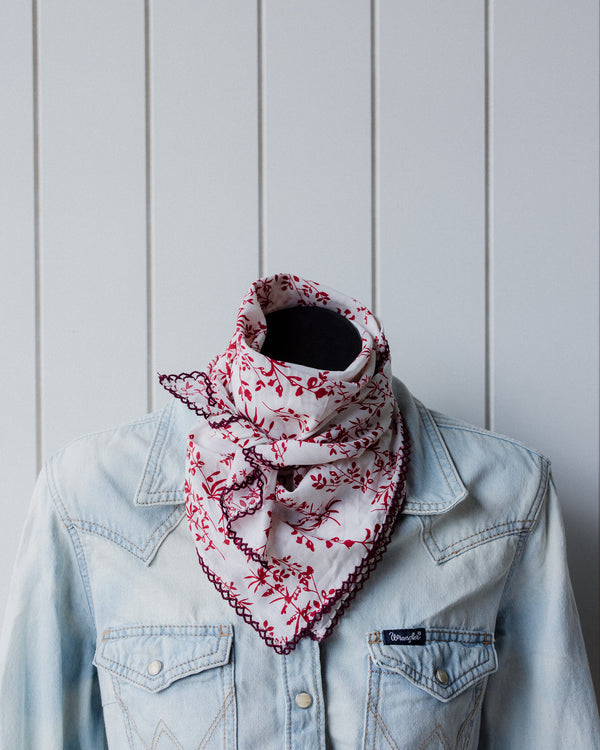 Laced Trim Scarf Crimson Cream