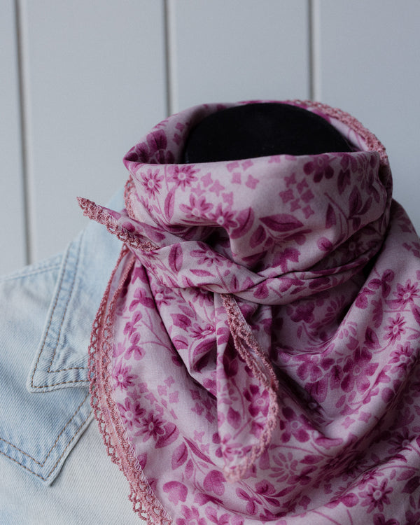 Laced Trim Scarf Dusk Pink