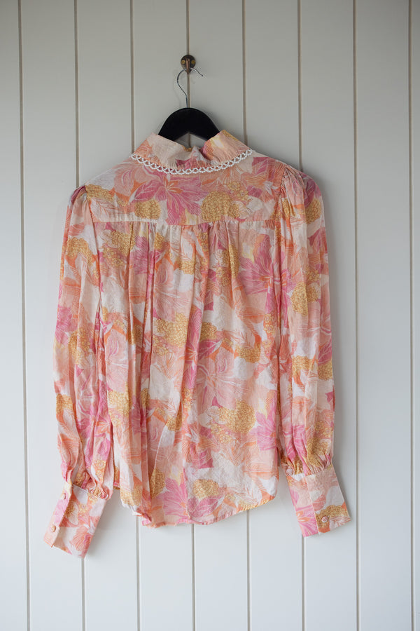 Callie Peach Floral Blouse