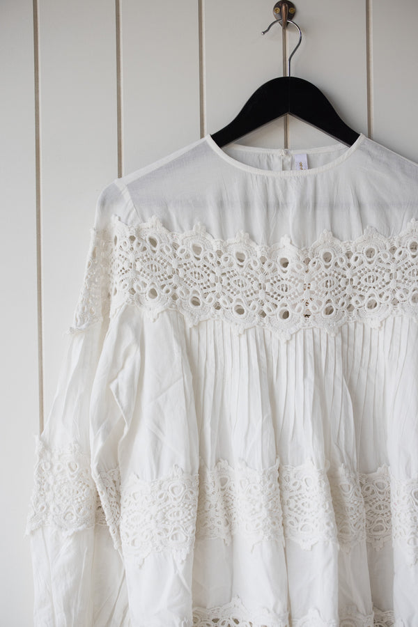 Ella White Blouse